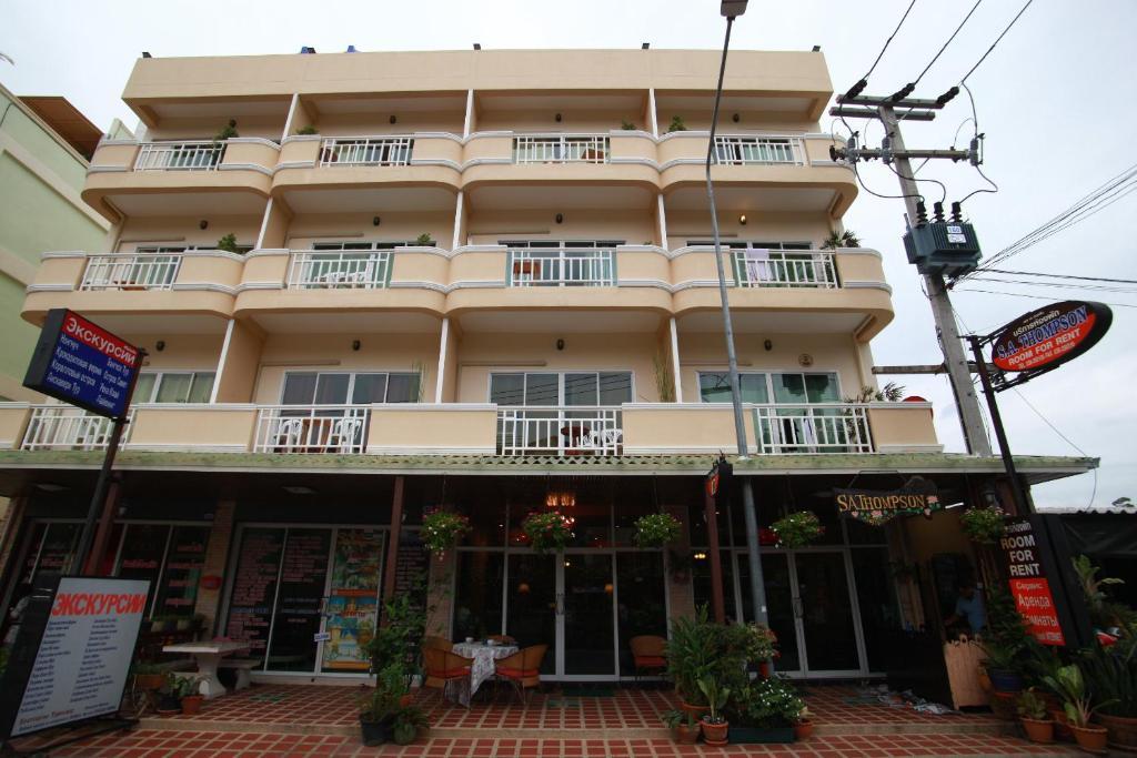 Dacha Beach Aparthotel Pattaya Exterior photo