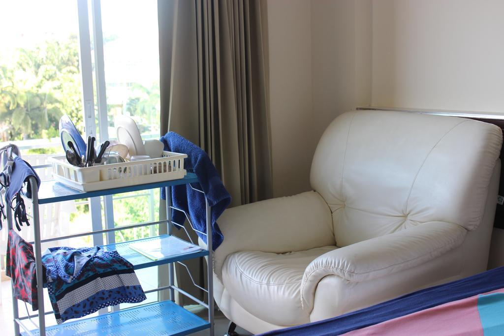 Dacha Beach Aparthotel Pattaya Exterior photo