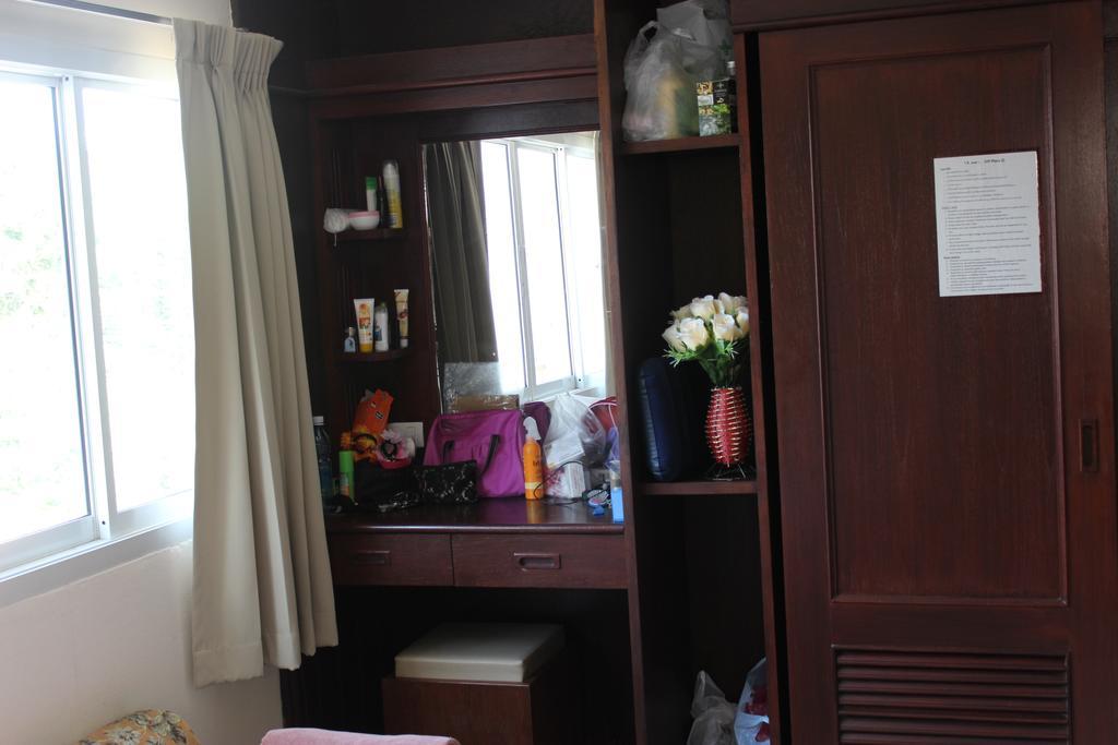 Dacha Beach Aparthotel Pattaya Exterior photo