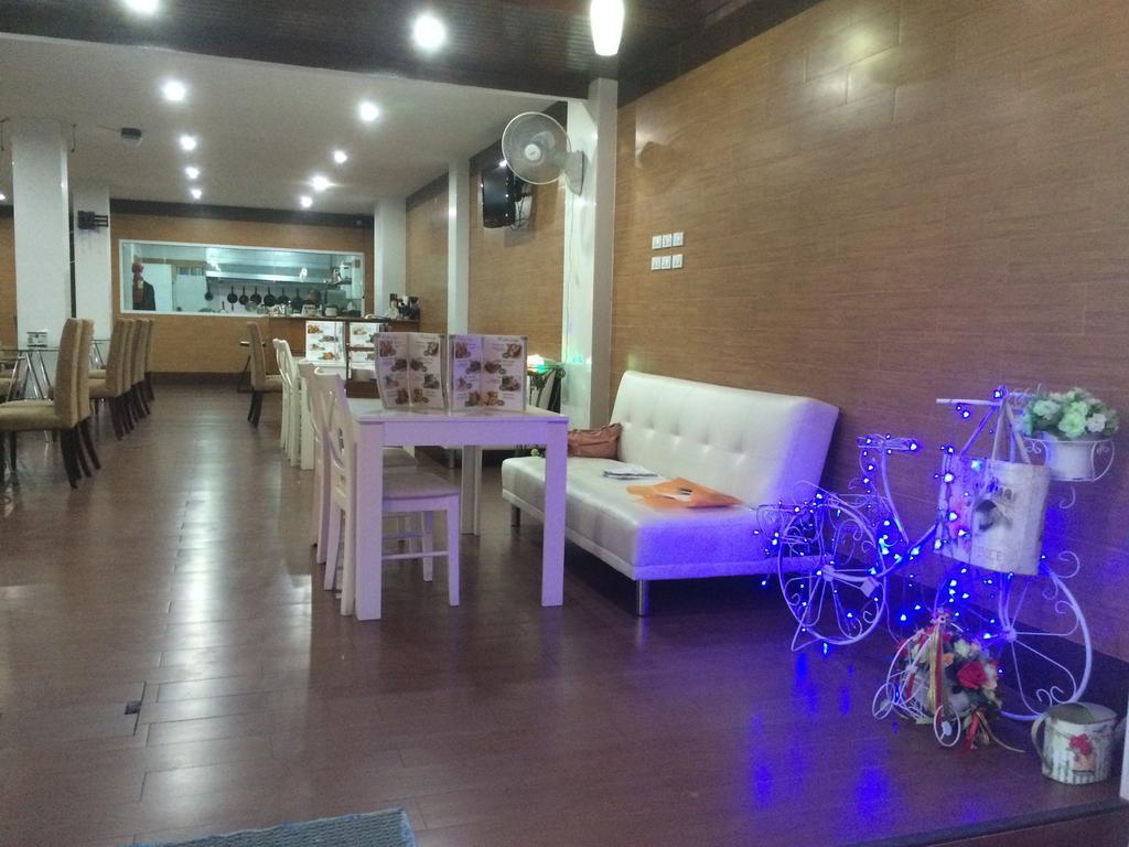 Dacha Beach Aparthotel Pattaya Exterior photo