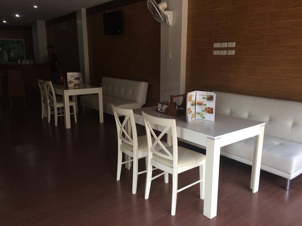 Dacha Beach Aparthotel Pattaya Exterior photo